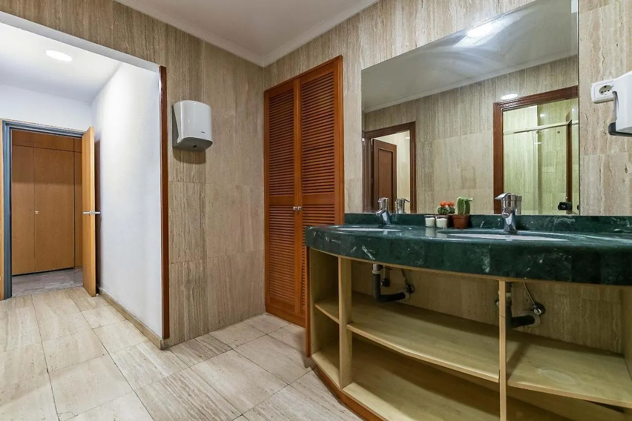 Grand Soho Ofihouse Malaga Apartment