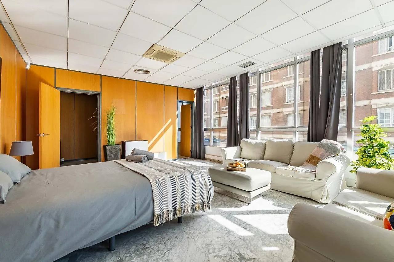 Grand Soho Ofihouse Malaga Daire